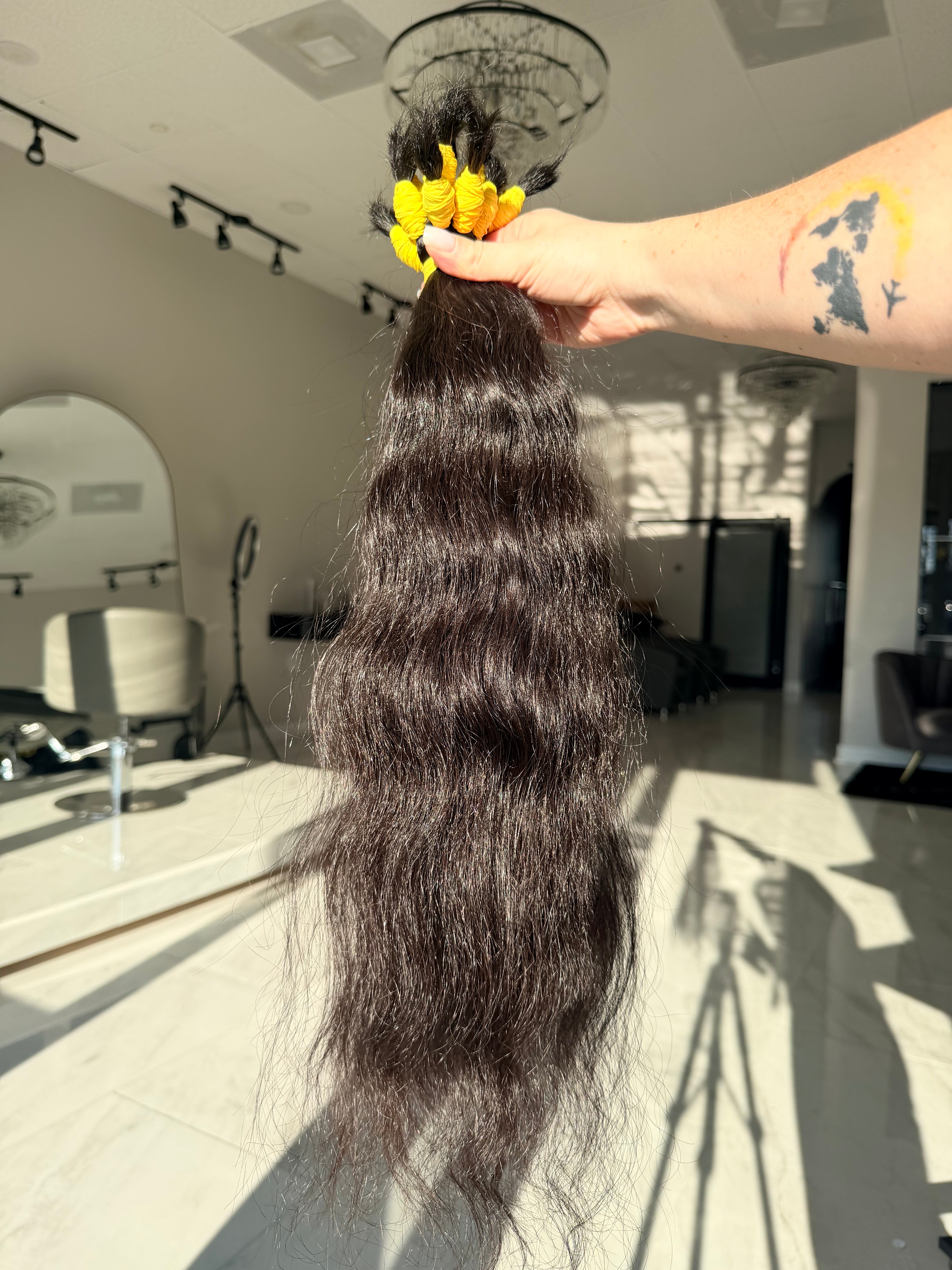 Premium Natural Wavy Hair — Dark Brown #0069 (22”)