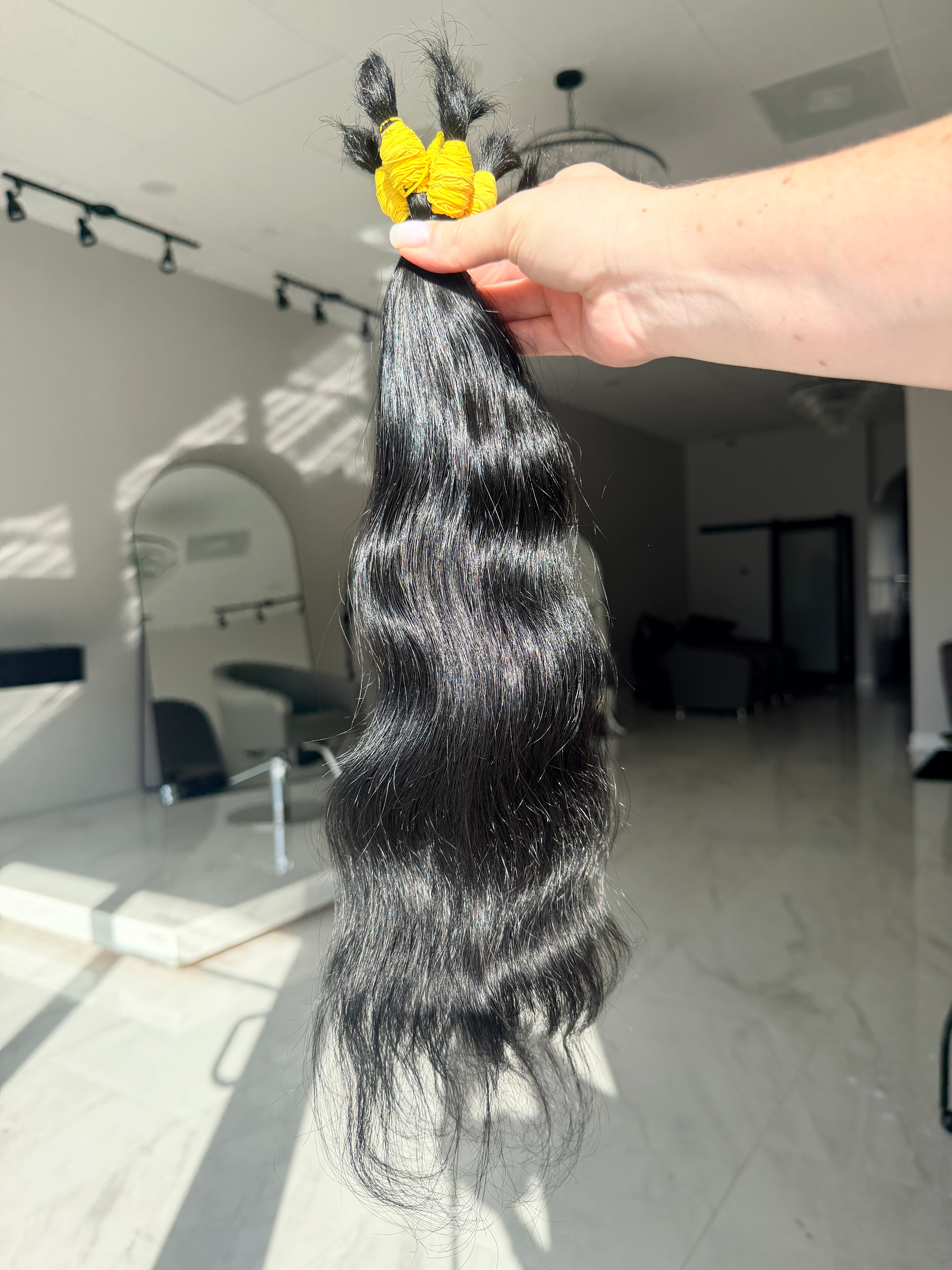 Premium Natural Wavy Hair — Natural Black #0087 (18”)