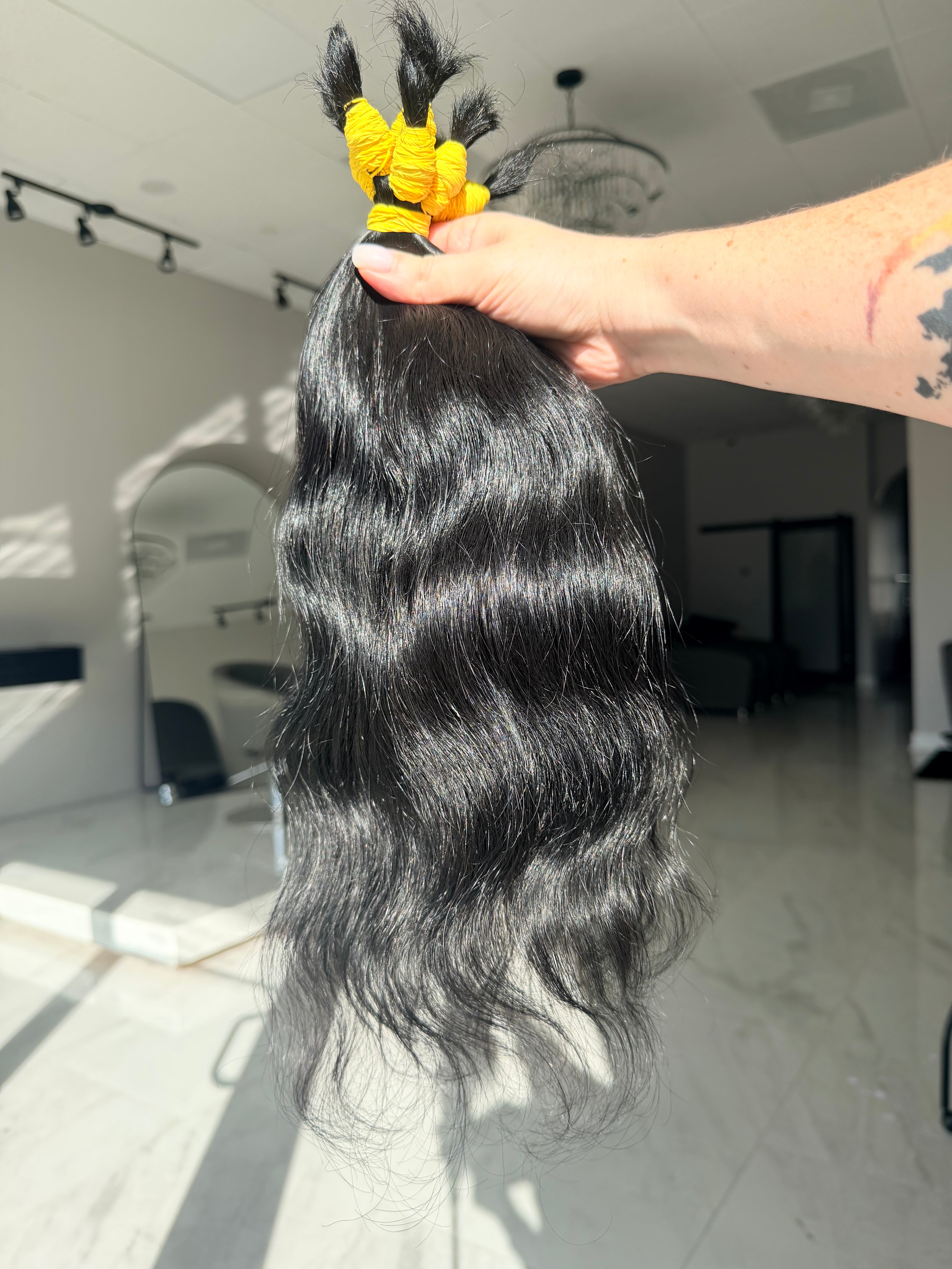 Premium Natural Wavy Hair — Natural Black #0087 (18”)