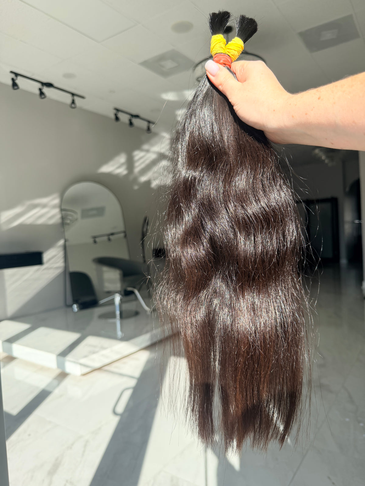 Premium Natural Wavy Hair — Dark Brown #0091 (18”)